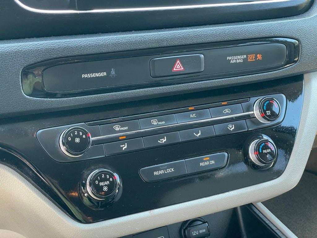 2020 Kia Sedona LX