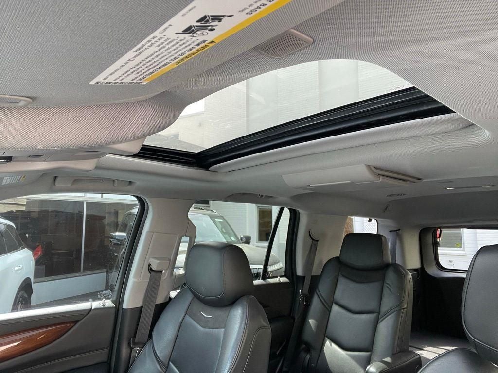2019 Cadillac Escalade Luxury