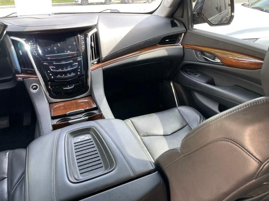 2019 Cadillac Escalade Luxury