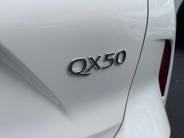 2023 INFINITI QX50 LUXE