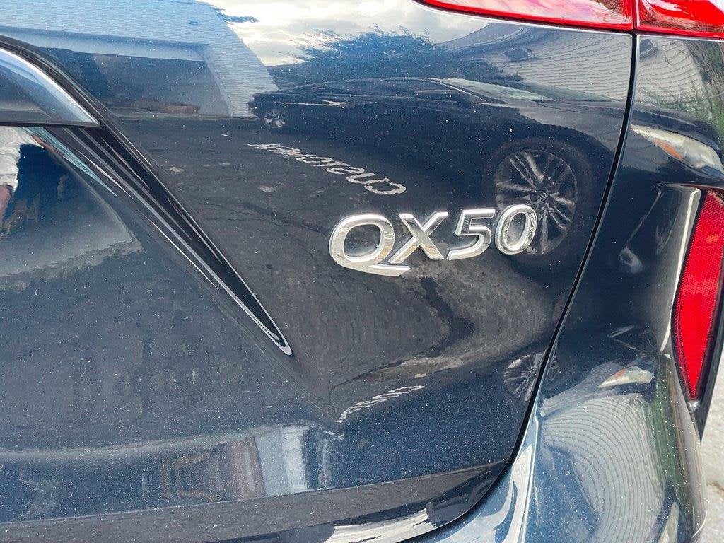 2023 INFINITI QX50 LUXE AWD