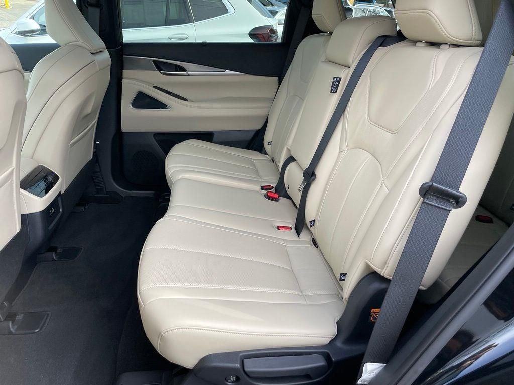 2023 INFINITI QX60 LUXE AWD