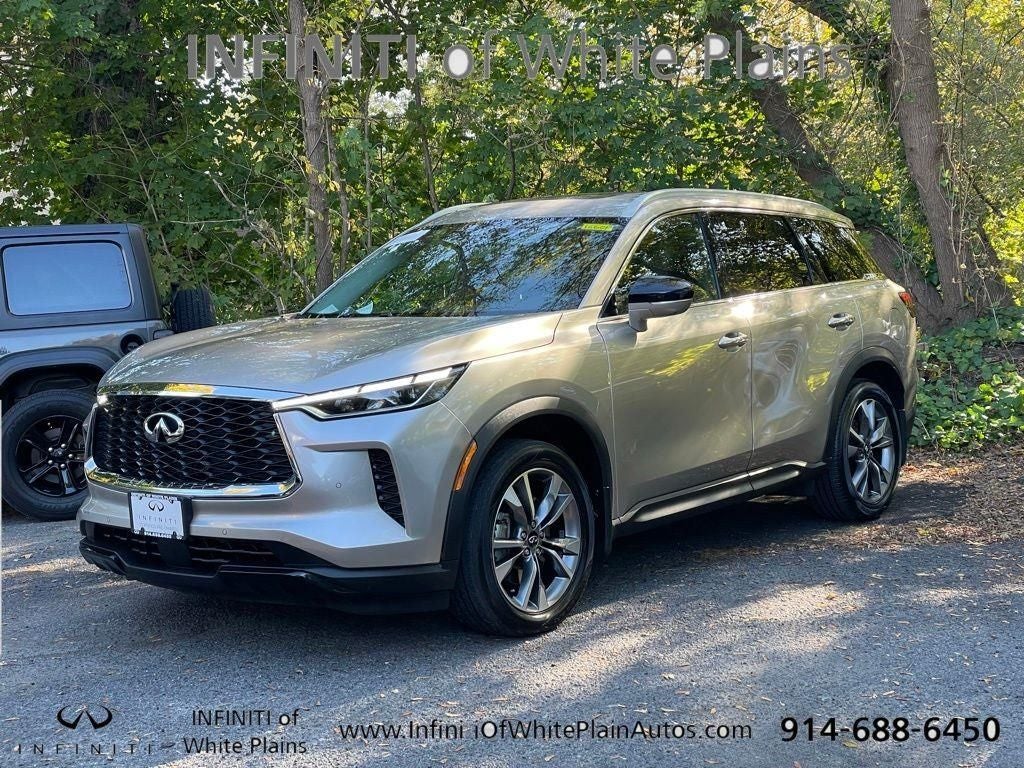 2023 INFINITI QX60 LUXE AWD