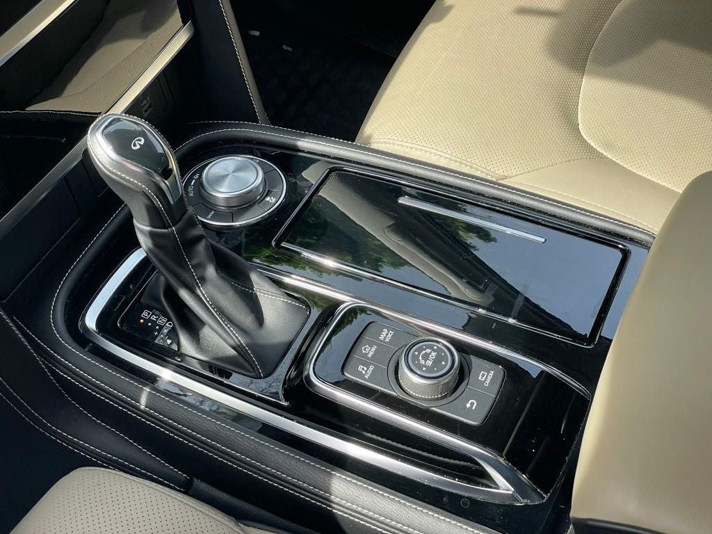 2023 INFINITI QX80 Premium Select