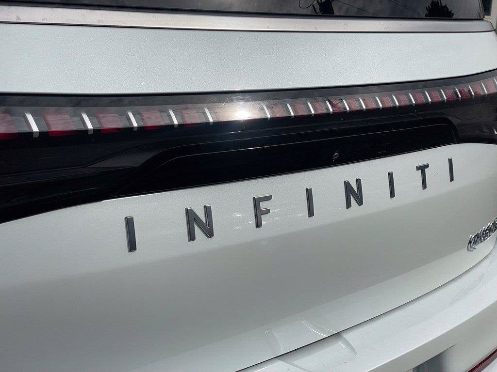 2026 INFINITI QX80 Luxe 4WD