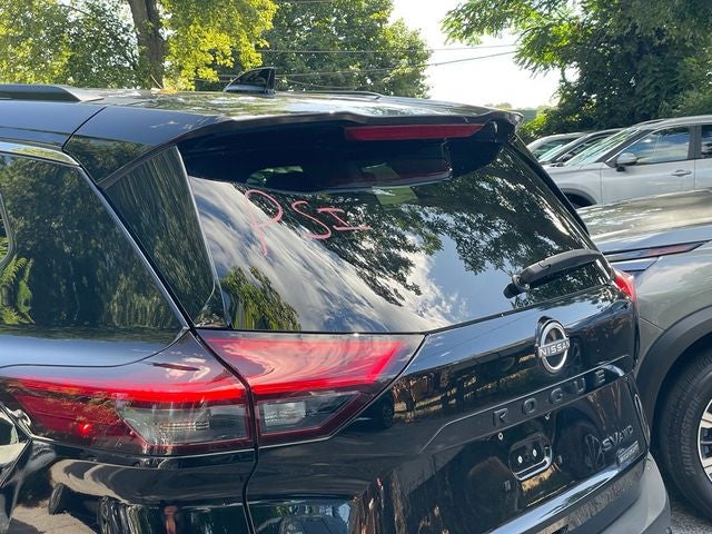 2023 Nissan Rogue SV Midnight Premium