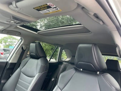 2022 Toyota RAV4 Hybrid XLE Premium