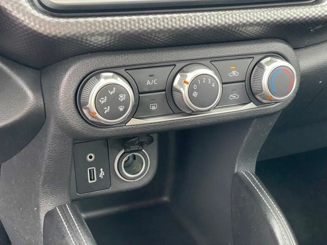 2019 Nissan Kicks S