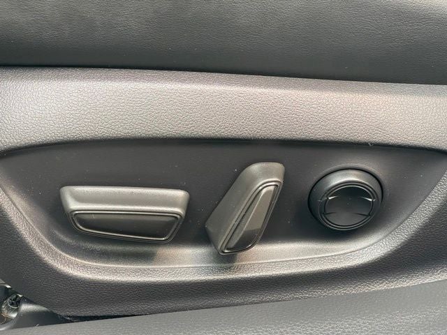 2023 Toyota Prius XLE